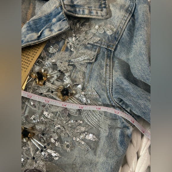 New! Gorgeous Embroidered Blue Jean Jacket - Picture 9 of 11
